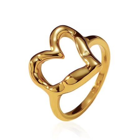 Amoura ring